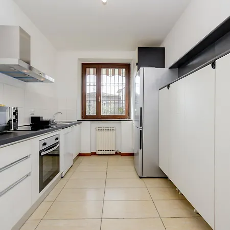 Le Finestre Sugli Ulivi Centro Storico Desenzano Apartment